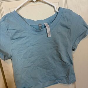 Light Blue Women's Cropped Tee - Casual Crewneck